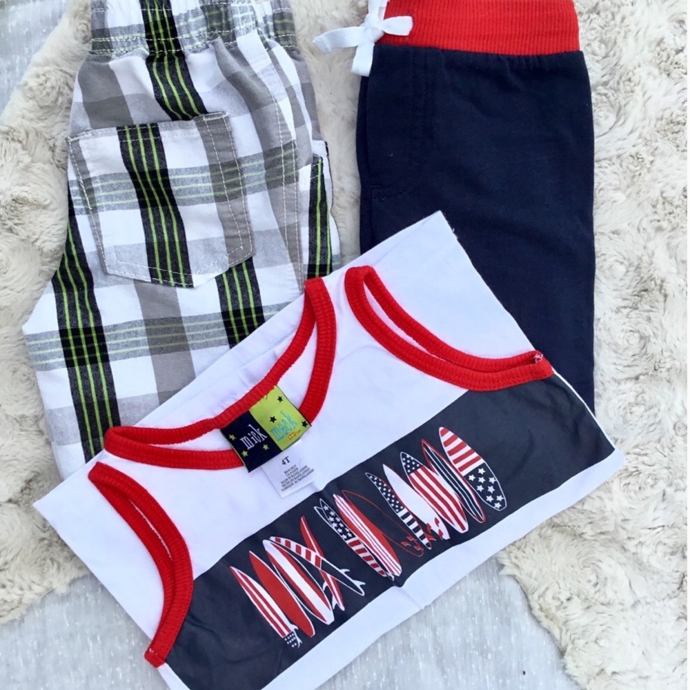 {{Free!}}Never worn little boys summer bundle